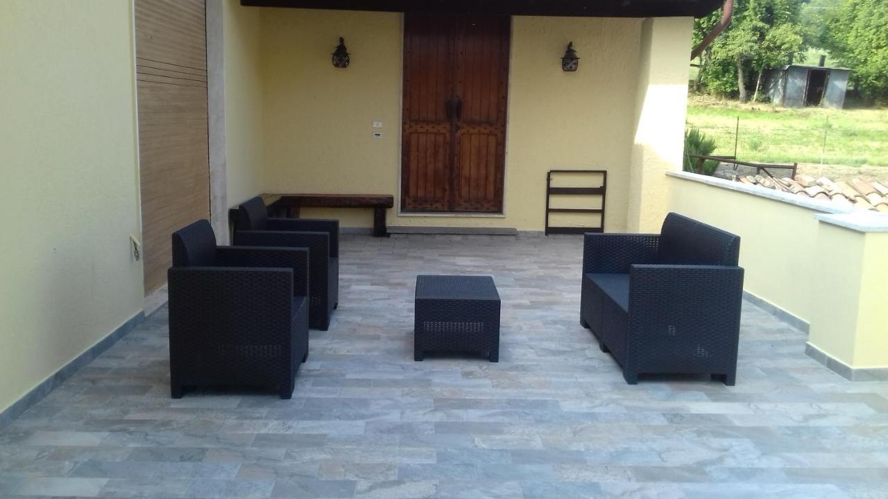 Locanda Cavallo Bianco - Affittacamere Robella ภายนอก รูปภาพ