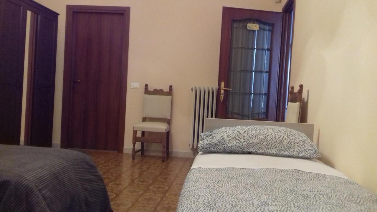 Locanda Cavallo Bianco - Affittacamere Robella ภายนอก รูปภาพ