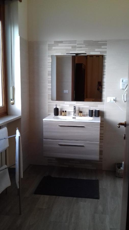 Locanda Cavallo Bianco - Affittacamere Robella ภายนอก รูปภาพ