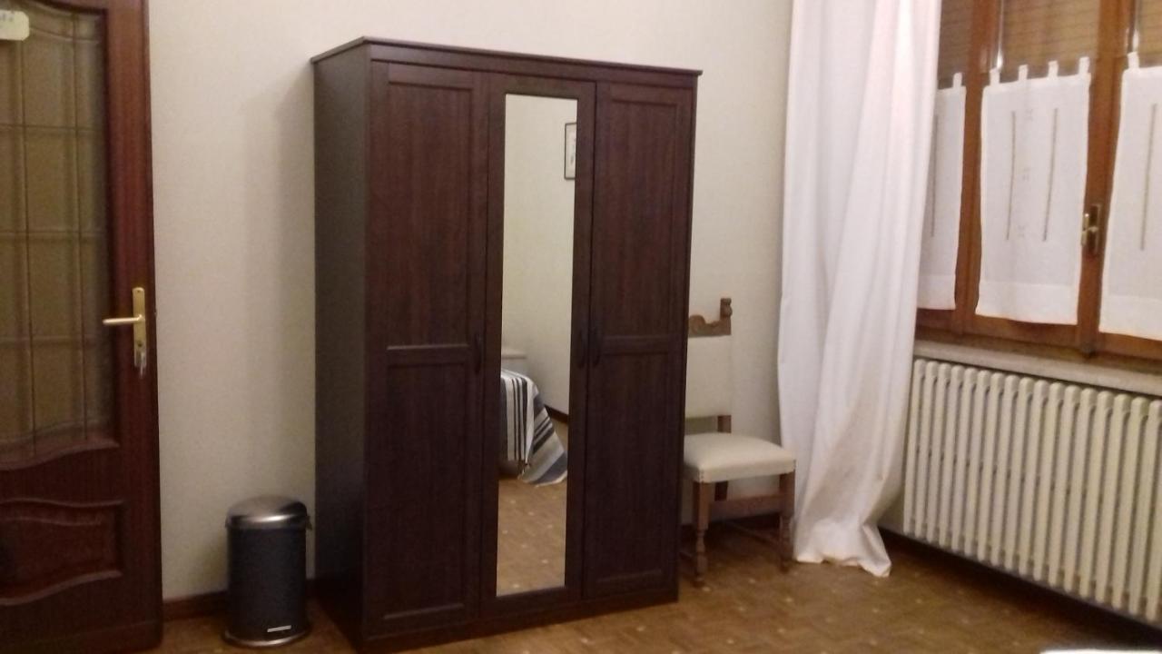 Locanda Cavallo Bianco - Affittacamere Robella ภายนอก รูปภาพ