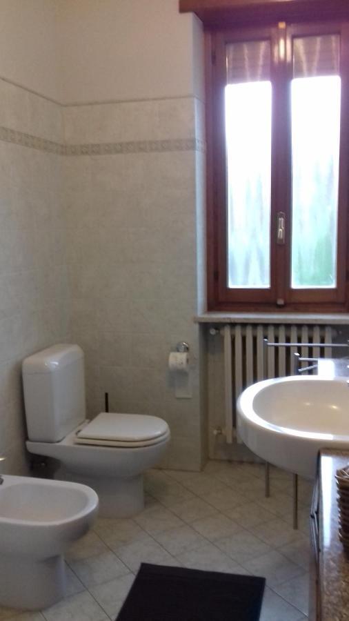 Locanda Cavallo Bianco - Affittacamere Robella ภายนอก รูปภาพ